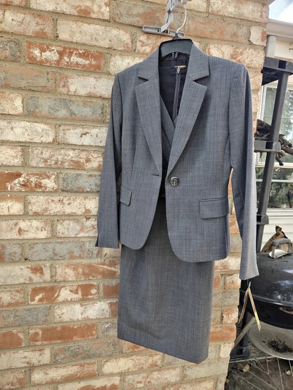 Alex Marie Two-Piece Suit Dress in Gray Size 2P NWT